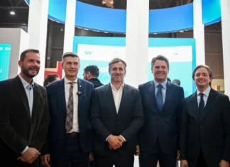 ACHÁVAL EN LA FERIA DEL LIBRO